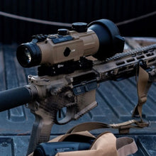 Load image into Gallery viewer, Infiray RICO HYBRID HYH75W 640 Resolution Multi-Function Thermal Riflescope
